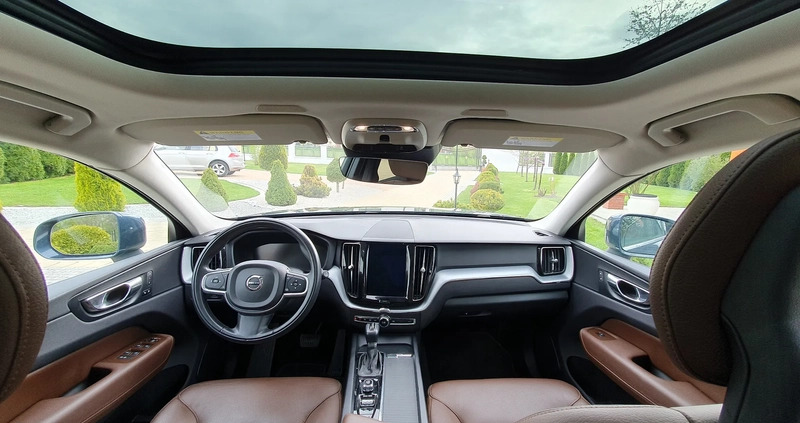 Volvo XC 60 cena 126900 przebieg: 89200, rok produkcji 2017 z Limanowa małe 121